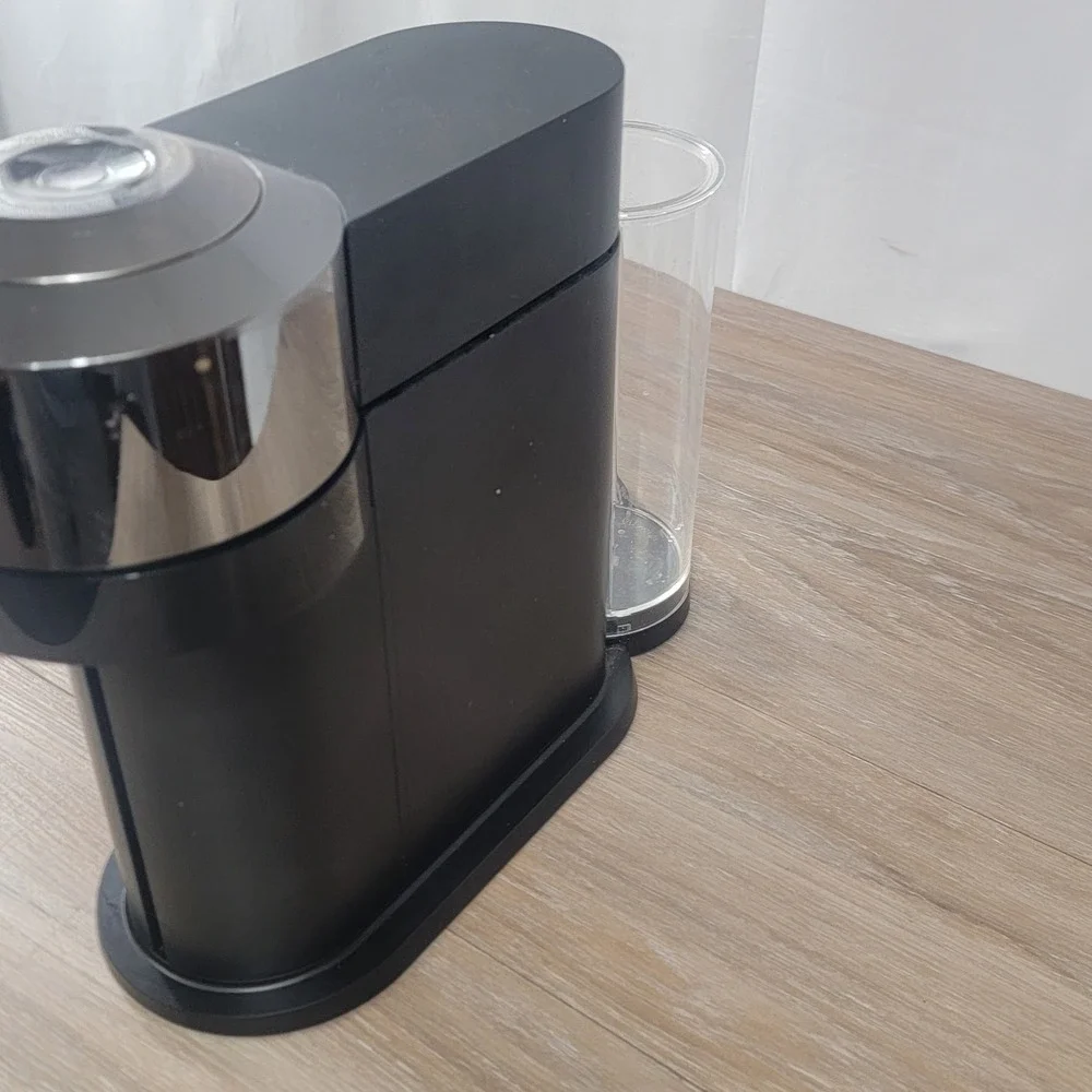 Nespresso Vertuo Next Deluxe Chrome Coffee and Espresso Maker Black GCV1